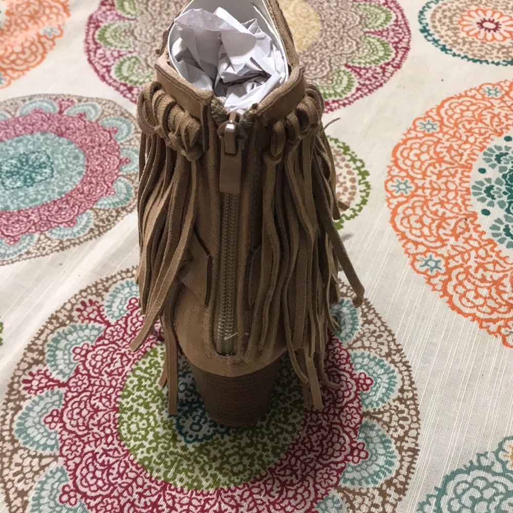 New in box fringe booties - Picture 4 of 5